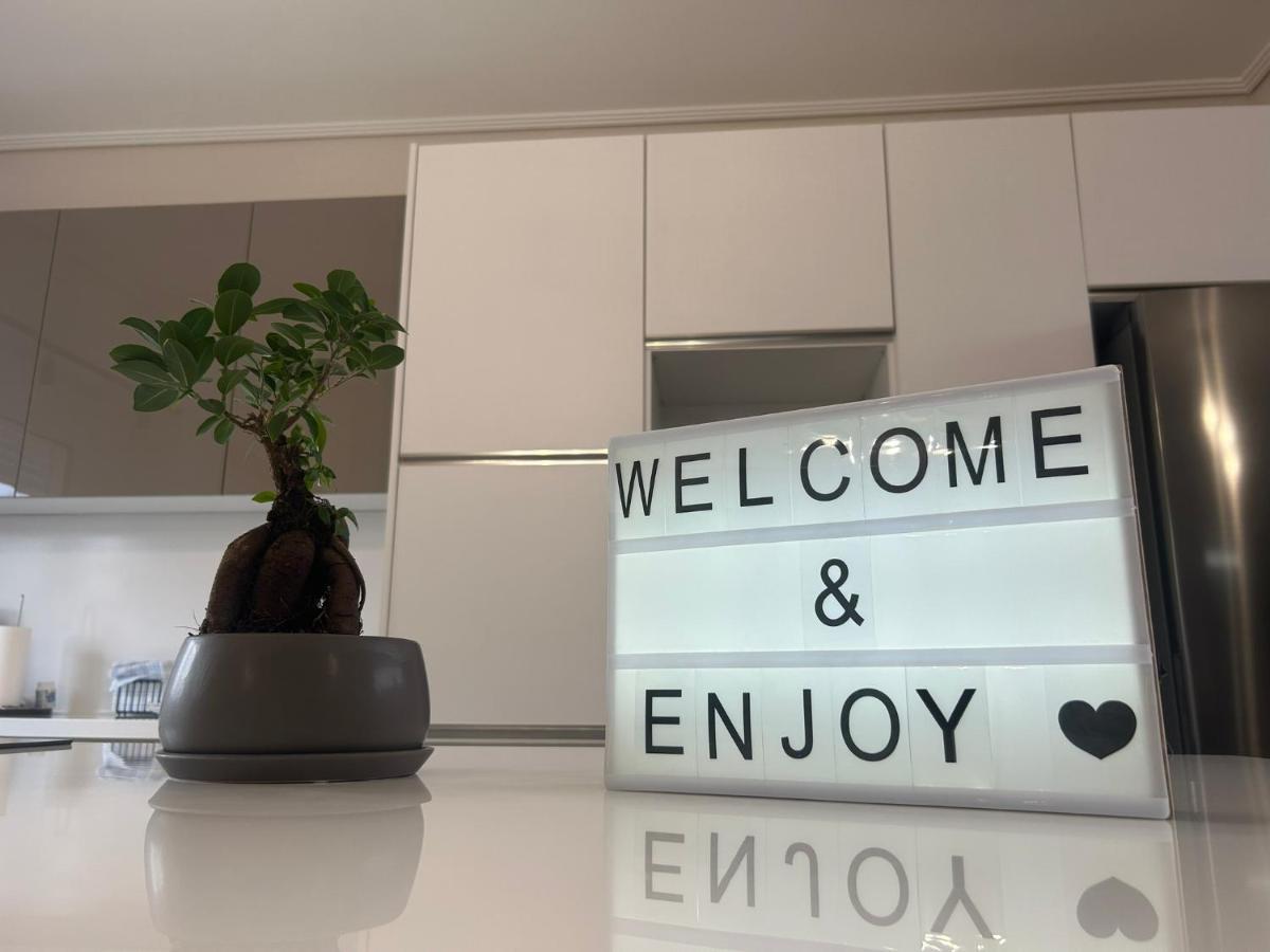 New Minimal Apartment,10' From Athens Airport Spáta Екстериор снимка