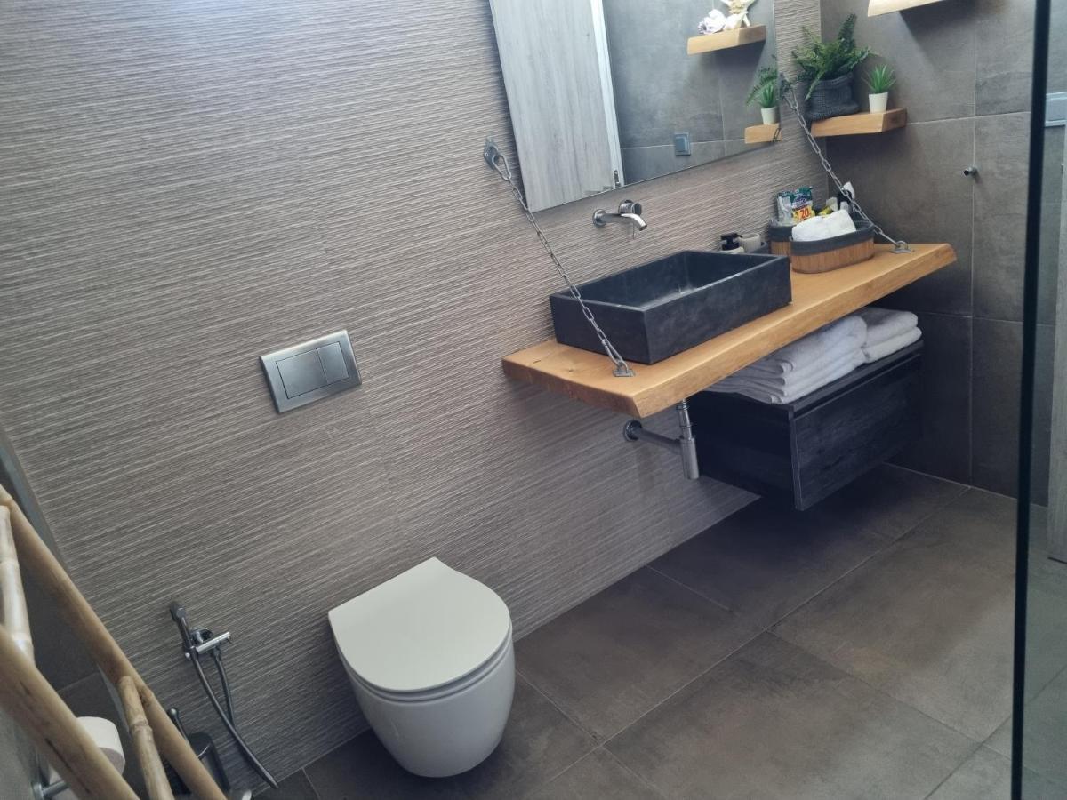 New Minimal Apartment,10' From Athens Airport Spáta Екстериор снимка