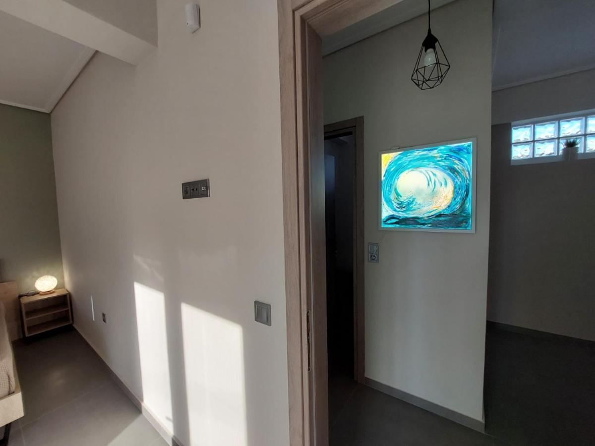 New Minimal Apartment,10' From Athens Airport Spáta Екстериор снимка